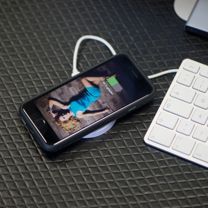 Ładowarka indukcyjna KARTHAGO z naniesieniem logo Zdjęcie 3