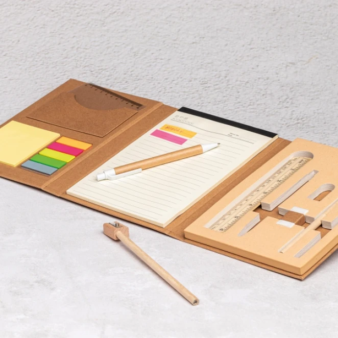 Folder z notatnikiem w linie i przyborami do pisania do nałożenia logo Zdjęcie 9