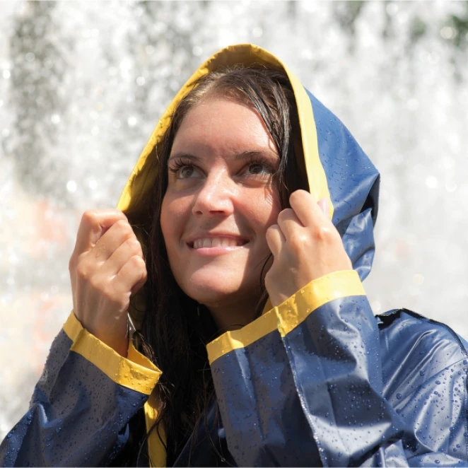 Płaszcz przeciwdeszczowy z logo firmy Zdjęcie 8