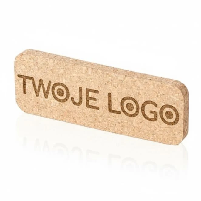Korkowa przypinka z logo firmy Zdjęcie