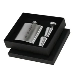 Piersiówka 175 ml ze stali nierdzewnej z recyklingu, 2 kieliszki, lejek do naniesienia logo